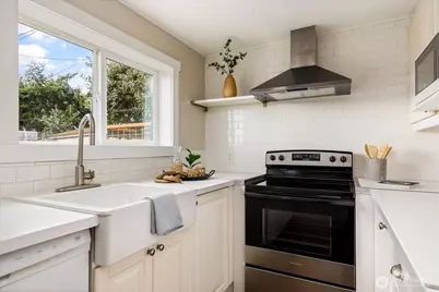 3661 Shorewood Avenue, Greenbank, WA 98253 - Photo 12