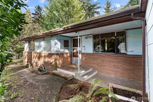 13758 Palatine Ave N, Seattle, WA 98133 - Photo 1