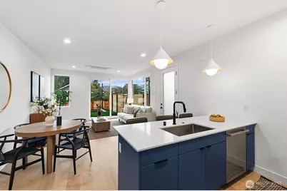 3808 42nd Avenue SW, Seattle, WA 98116 - Photo 2