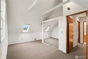 5525 Woodlawn Ave N, Seattle, WA 98103 - Photo 22