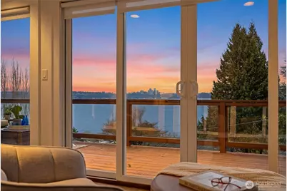 603 38th Avenue, Seattle, WA 98122 - Photo 2