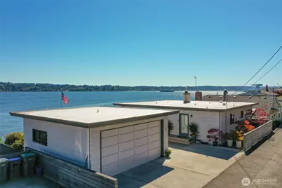 711 Shore Drive, Bremerton, WA 98310 - Photo 1