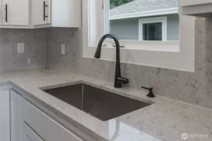 117 7th St SW, Long Beach, WA 98631 - Photo 6