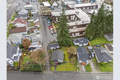 421 2nd Street NW, Puyallup, WA 98371 - Photo 26