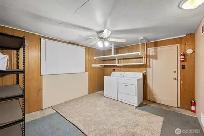 421 2nd Street NW, Puyallup, WA 98371 - Photo 24