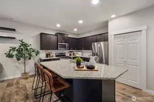 10503 35th St NE, Lake Stevens, WA 98258 - Photo 6