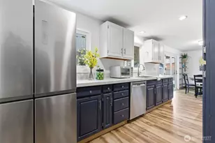 15304 Larch Way, Lynnwood, WA 98087 - Photo 16