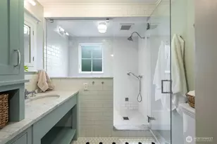 4812 NE 42nd St, Seattle, WA 98105 - Photo 12