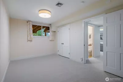 4812 NE 42nd Street, Seattle, WA 98105 - Photo 20