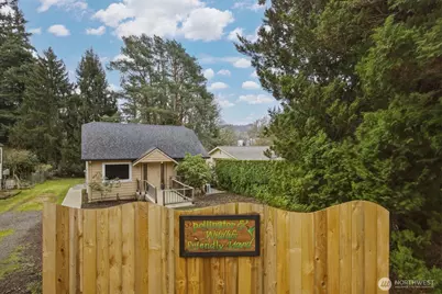 125 34th Street, Bellingham, WA 98225 - Photo 2