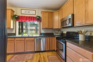 11032 Dean Ct SW, Lakewood, WA 98498 - Photo 8