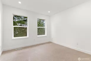 21647 SE 297th St, Kent, WA 98042 - Photo 32