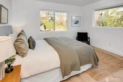 505 W Kinnear Place, Seattle, WA 98119 - Photo 12
