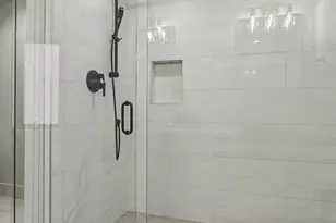 11251 108th Ave NE, Kirkland, WA 98033 - Photo 22