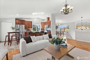 2431 110th Dr SE, Lake Stevens, WA 98258 - Photo 4