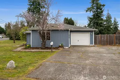 24109 57th Place W, Lake Forest Park, WA 98043 - Photo 2