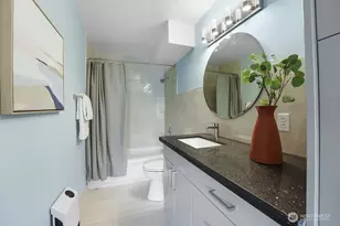 308 E Republican St, Seattle, WA 98102 - Photo 16