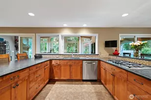 21917 NE 28th St, Camas, WA 98607 - Photo 10