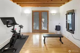 8770 Sand Point Way NE, Seattle, WA 98115 - Photo 34