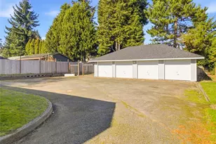 2016 Dickinson Ave NW, Olympia, WA 98502 - Photo 24