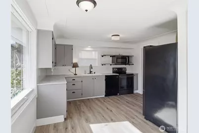 2016 Dickinson Avenue NW, Olympia, WA 98502 - Photo 12