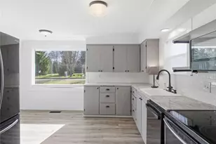 2016 Dickinson Ave NW, Olympia, WA 98502 - Photo 14