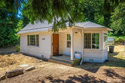 12027 10th Avenue S, Seattle, WA 98168 - Photo 2