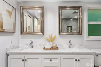 18505 NE 26th Street, Redmond, WA 98052 - Photo 28