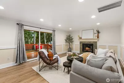 18505 NE 26th Street, Redmond, WA 98052 - Photo 16