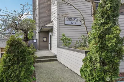 2219 14th Avenue W #304, Seattle, WA 98119 - Photo 26
