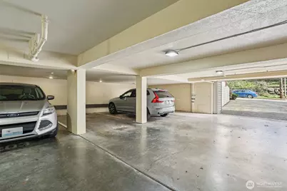 2219 14th Avenue W #304, Seattle, WA 98119 - Photo 22