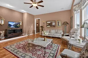 23915 NE Adiar Rd, Redmond, WA 98053 - Photo 16