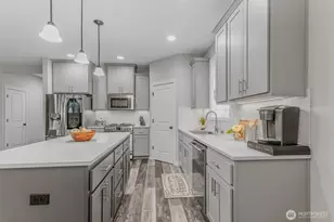 10215 NE 104th St, Vancouver, WA 98662 - Photo 8