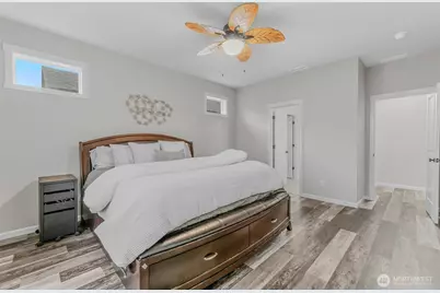 10215 NE 104th Street, Vancouver, WA 98662 - Photo 12