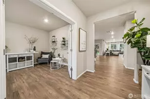 19205 134th St E, Bonney Lake, WA 98391 - Photo 4