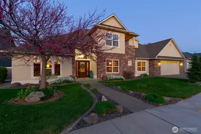 2205 S 88th Avenue, Yakima, WA 98903 - Photo 2