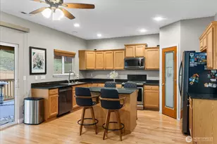 27867 256th Ct SE, Maple Valley, WA 98038 - Photo 4