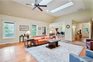 180 Trinity Dr, Castle Rock, WA 98611 - Photo 8