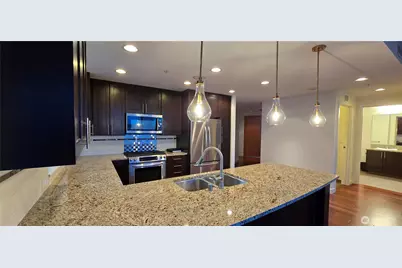 10650 NE 9th Place #1820, Bellevue, WA 98004 - Photo 8