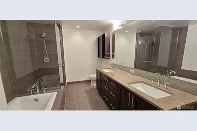 10650 NE 9th Place #1820, Bellevue, WA 98004 - Photo 2