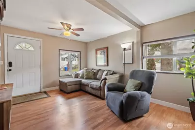 602 Burcham Street, Kelso, WA 98626 - Photo 4