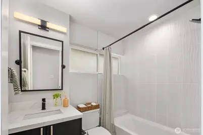 3625 Wallingford Avenue N #A, Seattle, WA 98103 - Photo 20