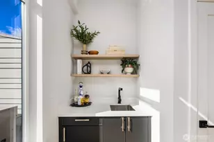 3625 Wallingford Ave N, Seattle, WA 98103 - Photo 8