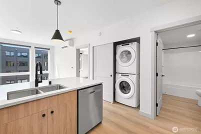 820 N State Street #521, Bellingham, WA 98225 - Photo 8