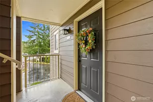 15846 NE Leary Way, Redmond, WA 98052 - Photo 2