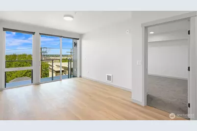 820 N State Street #513, Bellingham, WA 98225 - Photo 6