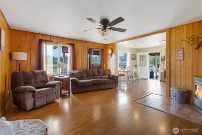 19127 Patterson Road E, Orting, WA 98360 - Photo 24