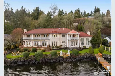 17765 Beach Drive NE, Lake Forest Park, WA 98155 - Photo 2