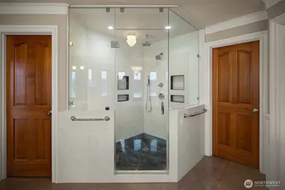 17765 Beach Drive NE, Lake Forest Park, WA 98155 - Photo 30