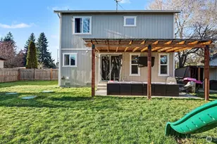 12515 Prairie Ridge Dr E, Bonney Lake, WA 98391 - Photo 20